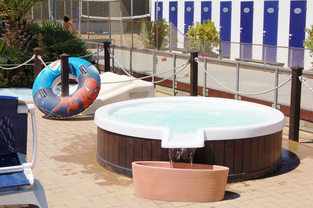 Hotel Matteo Червия Екстериор снимка