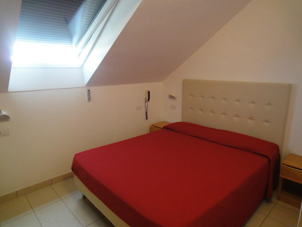 Hotel Matteo Червия Стая снимка